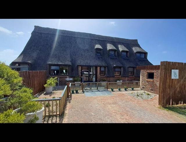 5 BEDROOM HOUSE FOR SALE IN STILBAAI-WES